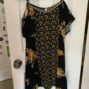 Peep shoulder sundress